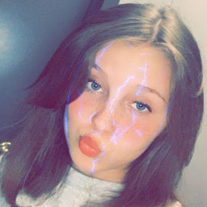 Meet your Posher, Kenzie